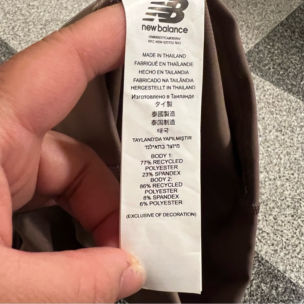 🌸2/$20 NWT- New Balance Performance Logo Leggings XS - Picture 11 of 11